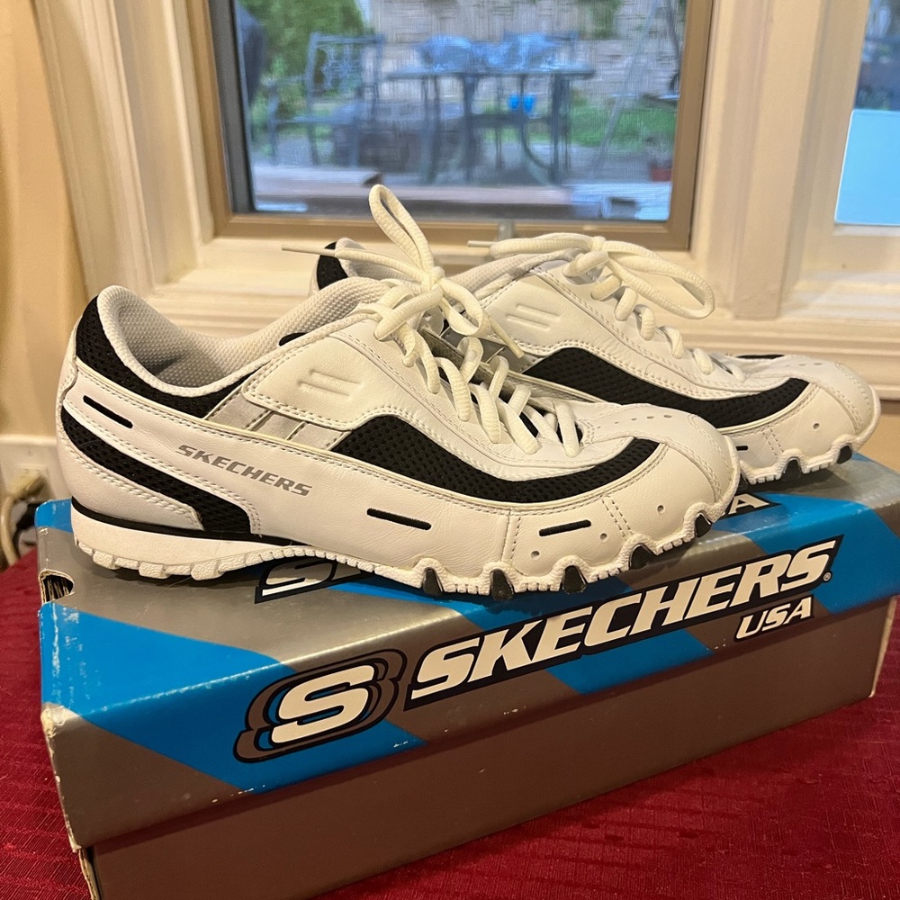 Women’s Sketchers Biker-Messenger Sneaker